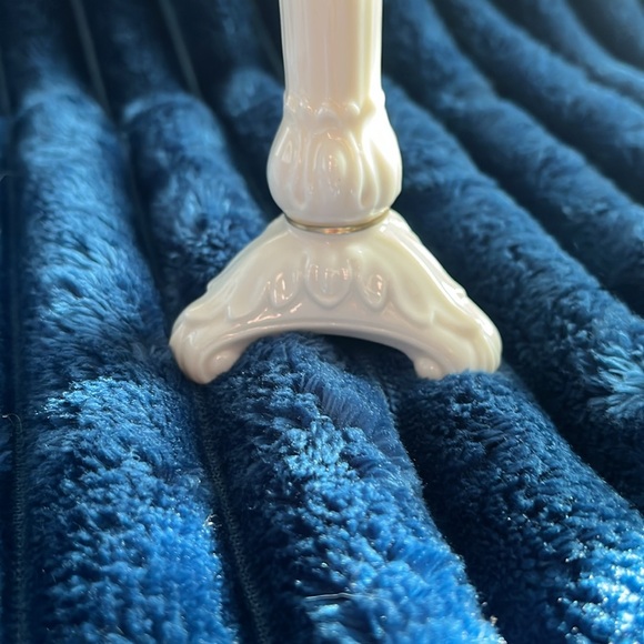 Identical, Lennox vases quality, and condition is perfect no chips, cracks, etc. - Picture 6 of 6